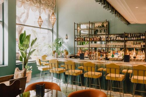 Oscar's bar with bar chairs